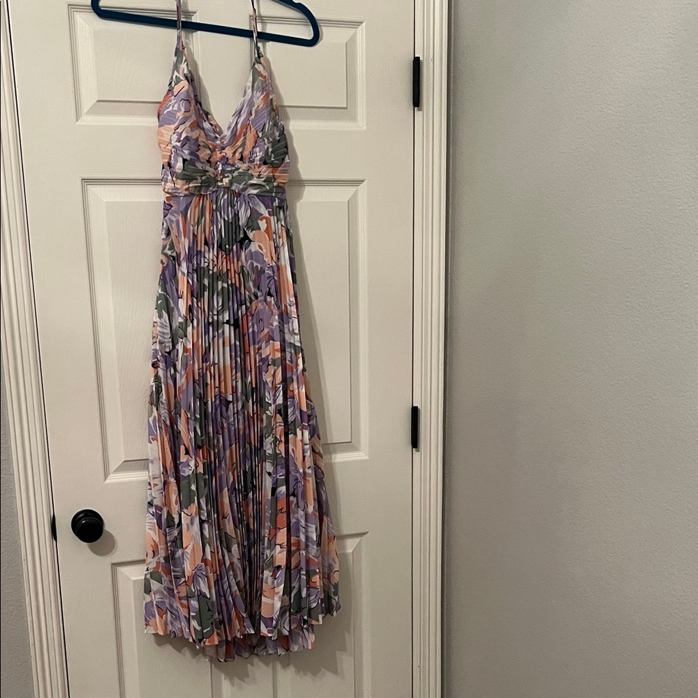 Astr Lavender Floral Pleated Maxi Dress